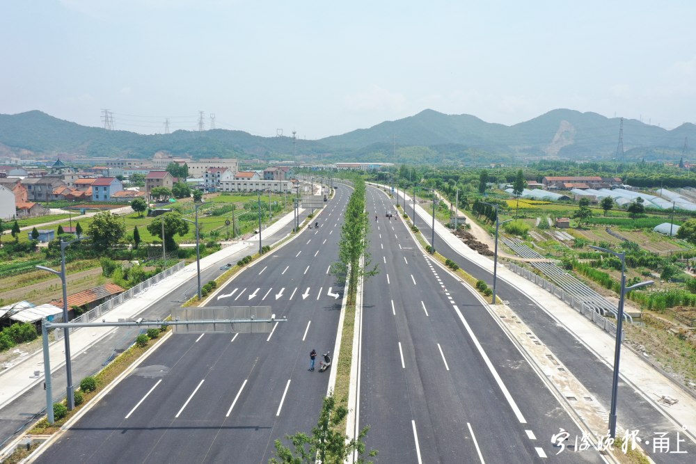 Beilun Huangshan Roads vestlige forlængelse (Xiaojiajiang Road - Fuchunjiang Road) er officielt åbnet for trafik