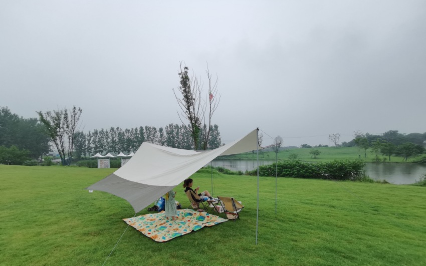 Solo camping, hvordan bygger man en baldakin alene?
