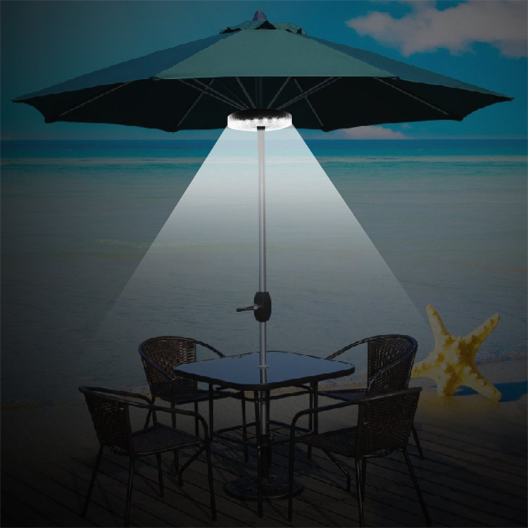 Terrasse gårdhave paraplylampe